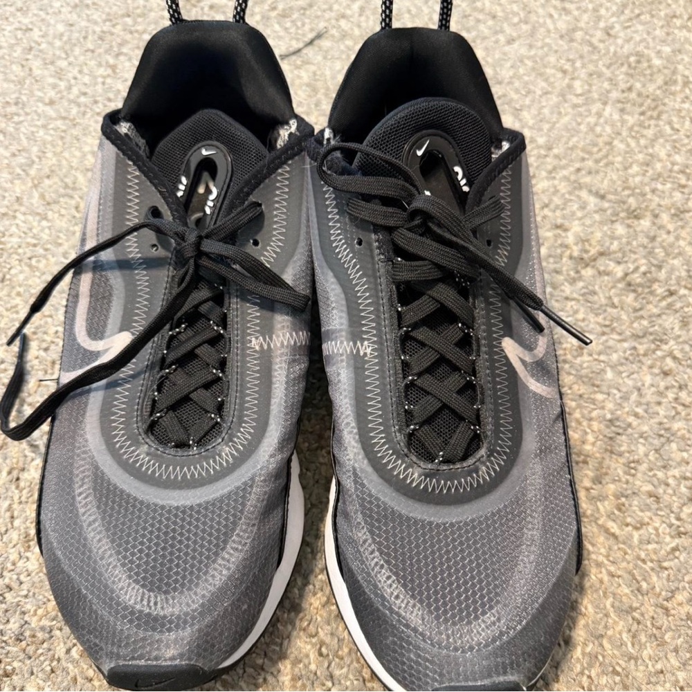 Nike Air Max 2090 Black and Gray Sneakers